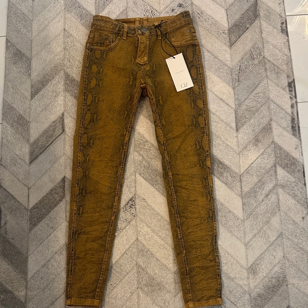Snake Print Skinny Jeans sz 4 Reversible